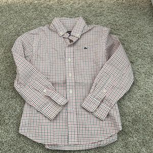 Boys Vineyard vines button down top